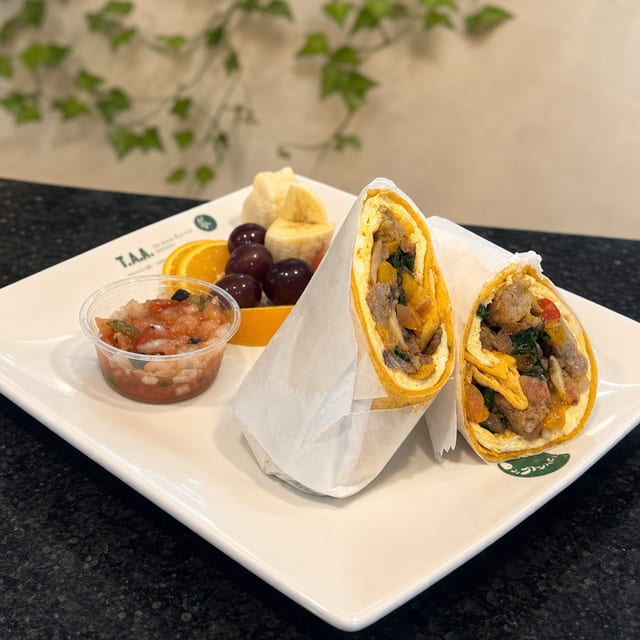 Breakfast Wrap (Veggies+salsa).